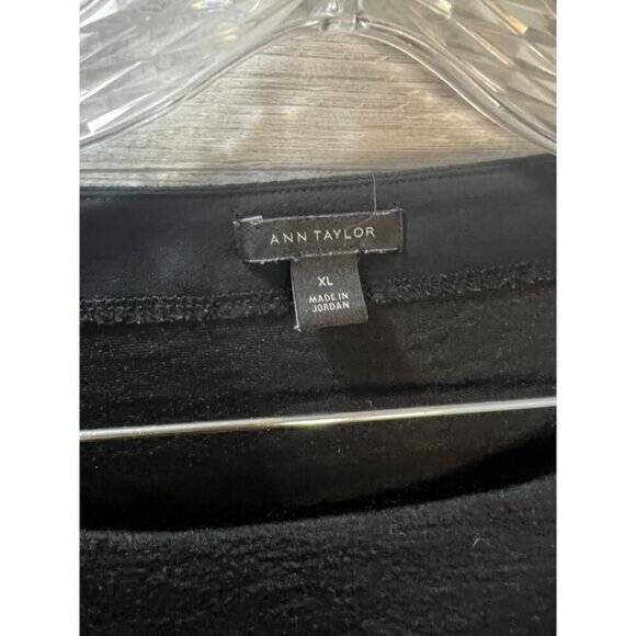 NWOT Ann Taylor Bell Sleeves Textured Blouse Black XL - Picture 5 of 5